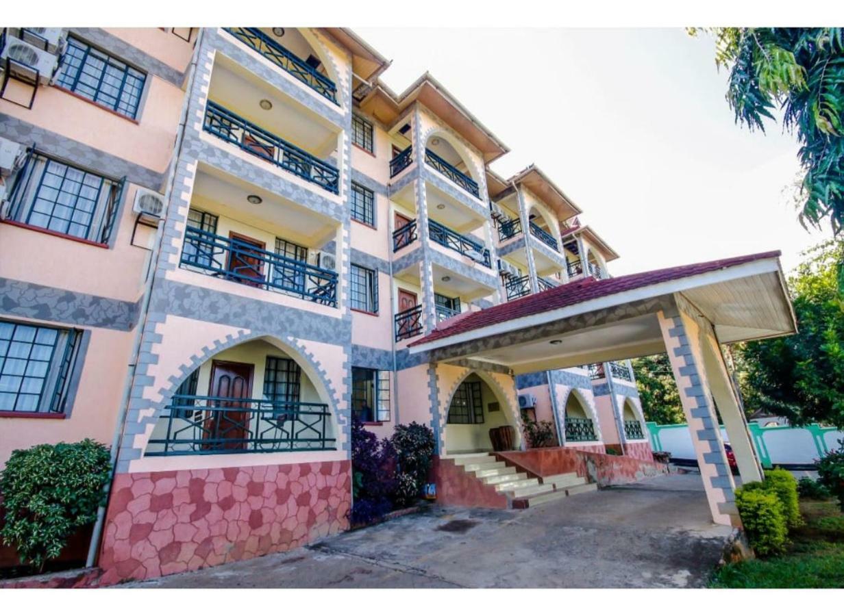 Parkview Safari Hotel And Apartments Kisumu Kültér fotó