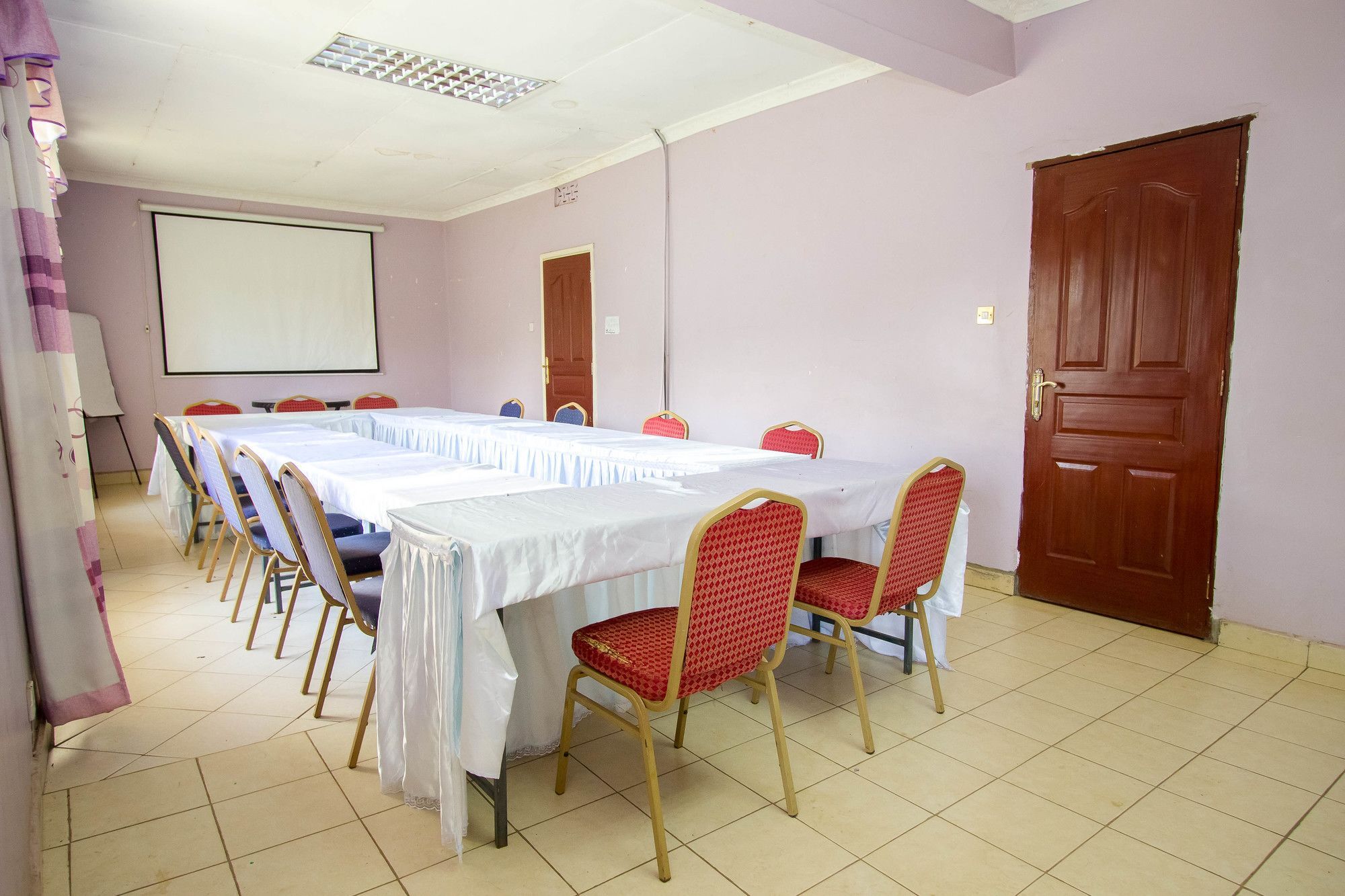 Parkview Safari Hotel And Apartments Kisumu Kültér fotó
